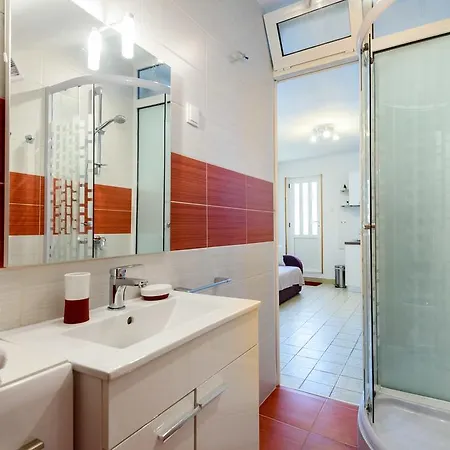 شقة Mira تروغير