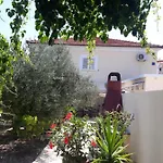 Apartment Mira