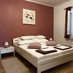 Apartment Mira Trogir