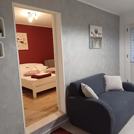 Apartman Mira